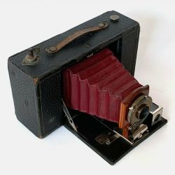 Aparat Foto Eastman Kodak No. 3 Folding Brownie TBI