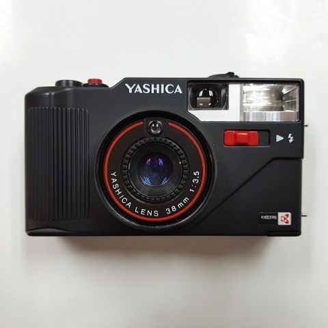 Aparat Foto Yashica MF 3 super