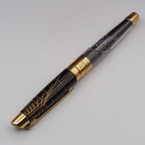 Stilou Caran D'ache Caelograph LE Sirius 20N - Hong Kong - Gold Trim 18K Nib M